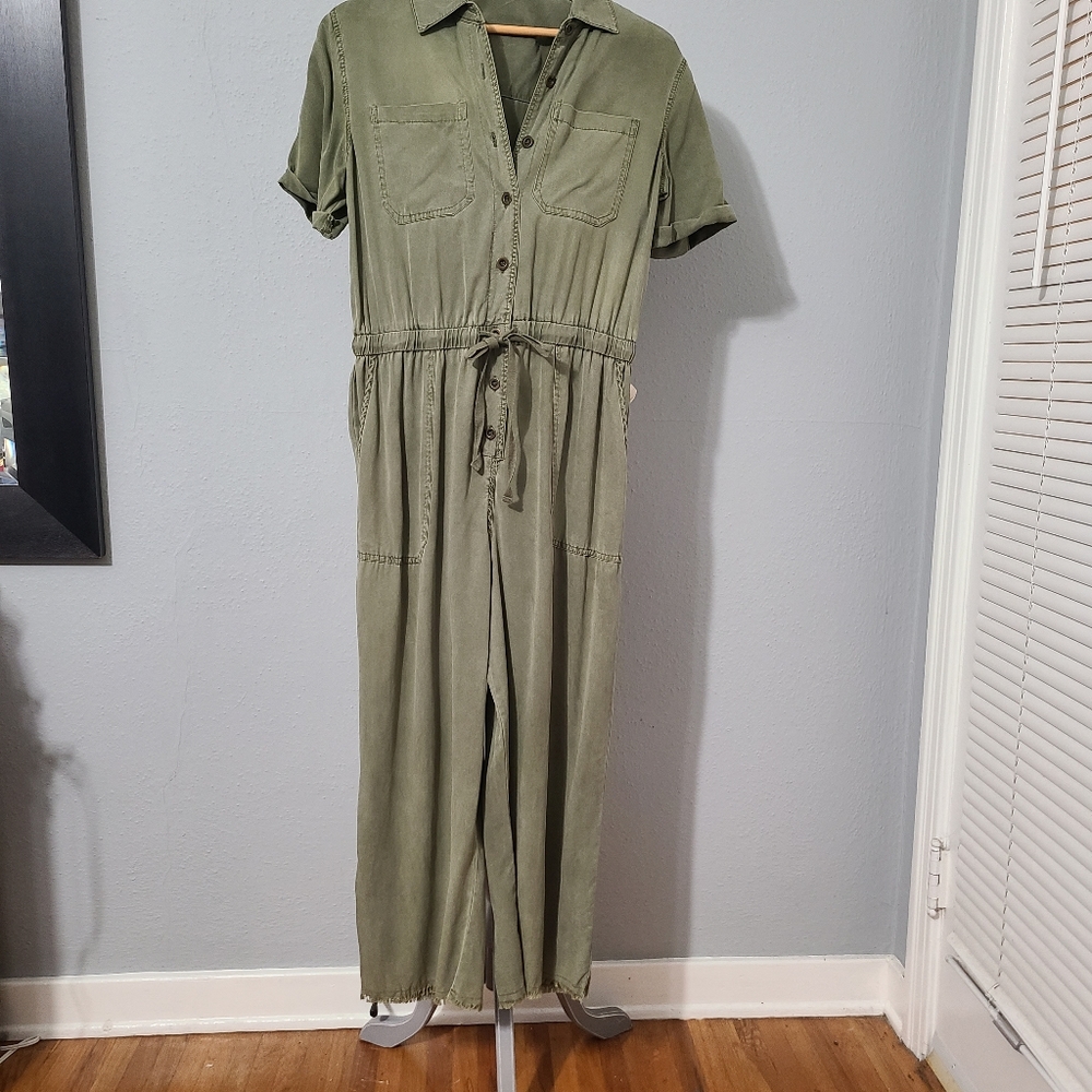 Abound Cargo Crop Jumpsuit Army‎ Green Size Small